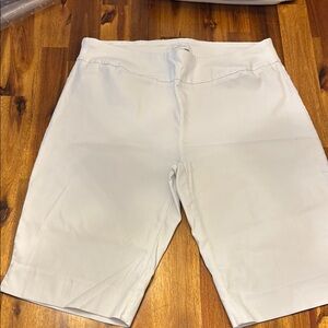 New Directions White Bermuda Shorts Casual Cotton Blend
